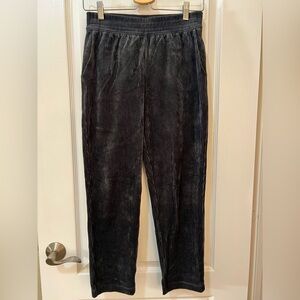 Lululemon Black Mid-rise Scuba straight-leg 7/8 Pants Velvet Cord Women’s 4